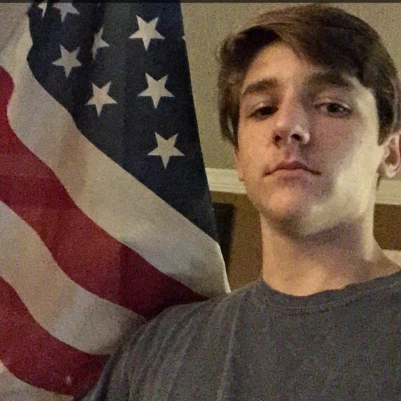 Profile Picture of Jacob Daugherty (@daugherty_party) on Poshmark