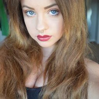 Profile Picture of Aimee McMahon (@_TheMafia_) on Twitter