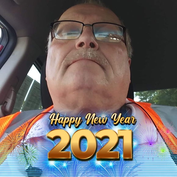 Profile Picture of Richard Holland (@dlthollandr) on Poshmark