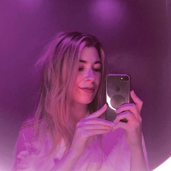 Profile Picture of Brynn Allen (@brynnstah) on Poshmark