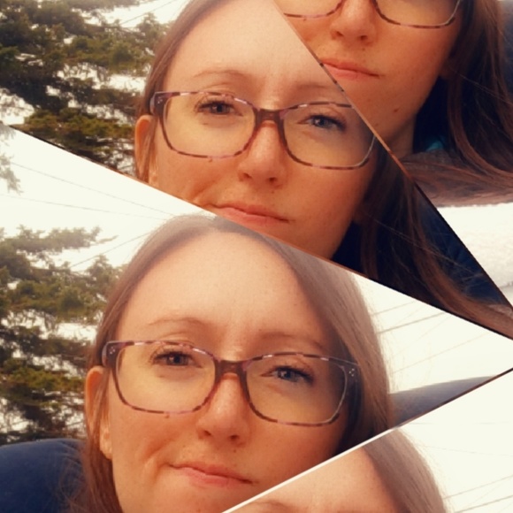 Profile Picture of Jennifer Toohill (@toocamj) on Poshmark