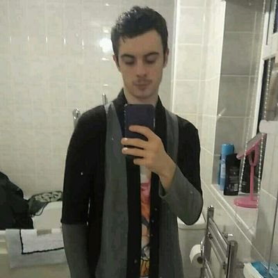 Profile Picture of Owen Thomas-Halls (@Th99Natsu) on Twitter