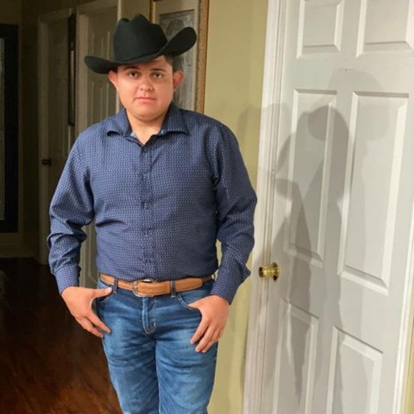 Profile Picture of Franco Arcos (@francoarcos) on Poshmark