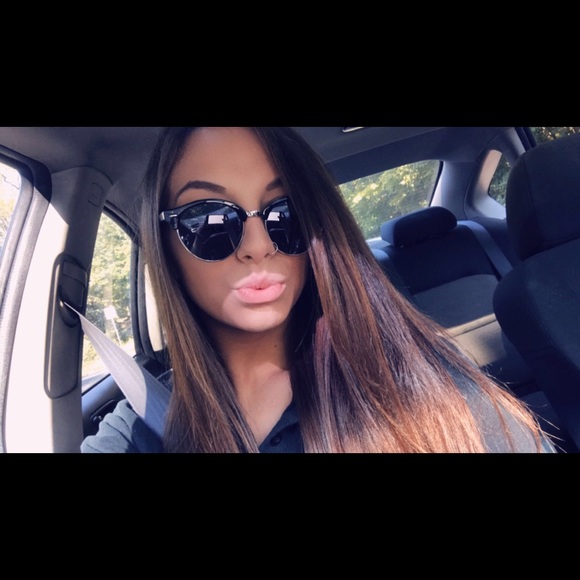 Profile Picture of Sam Mcfarland (@sam_mcfarland) on Poshmark