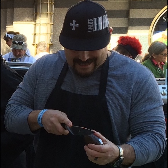 Profile Picture of Matthew Cochran (@matthew_cochran) on Poshmark