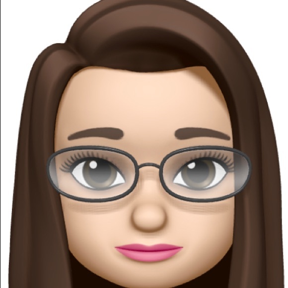 Profile Picture of Michelle Monteath (@msmonteath) on Poshmark