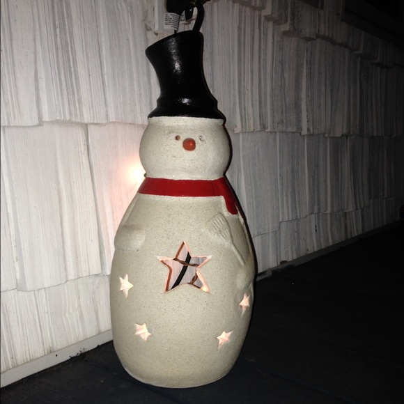 Profile Picture of Nancy Lomasney (@nancylomasney) on Poshmark