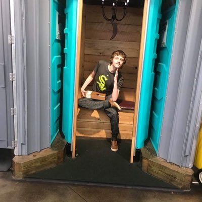 Profile Picture of Alexander Byers (@alexanderbyers6) on Twitter