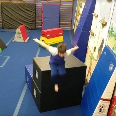 Profile Picture of Robert Pon (@RobertPon8) on Twitter