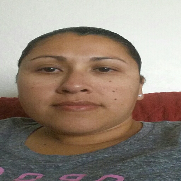 Profile Picture of Rosangela Lopez (@changela) on Poshmark
