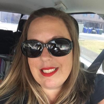 Profile Picture of April Ann Lockman (@aalockman) on Twitter