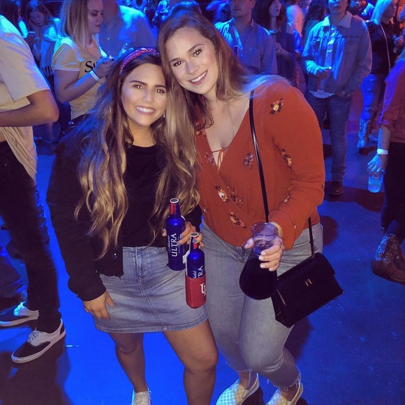 Profile Picture of Briana Shivers (@bshivers) on Poshmark