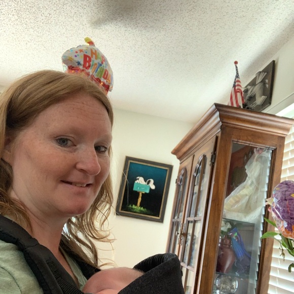 Profile Picture of Amber Huyck (@amberhuyck) on Poshmark