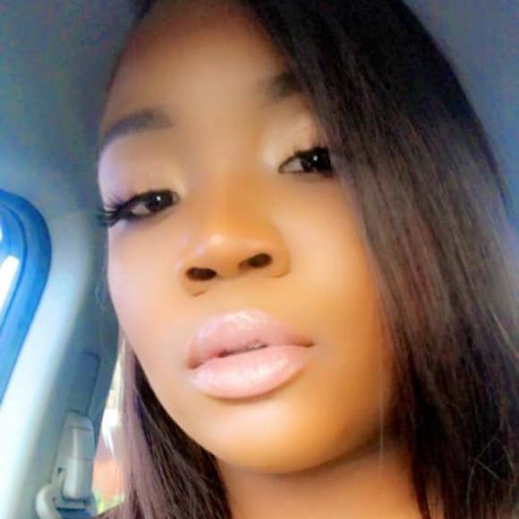 Profile Picture of Carlitha Meeks (@carlitha_tm) on Poshmark