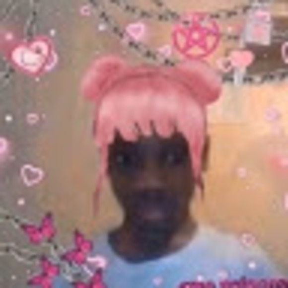 Profile Picture of Twat Twat (@twattwat) on Poshmark