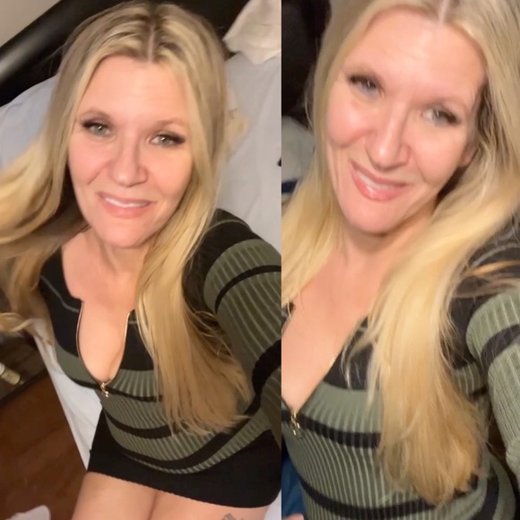 Profile Picture of Randi Larson (@randi1967cloudy) on Poshmark