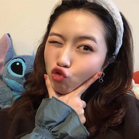 Profile Picture of Jiajia Qu (@qujiajia0116) on Poshmark
