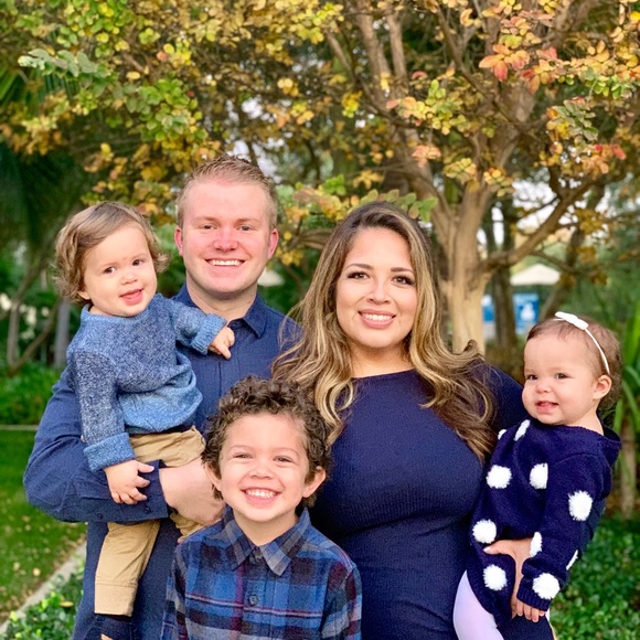 Profile Picture of Crystal Nastase (@clnastase24) on Poshmark