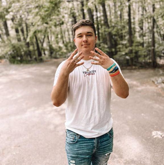 Profile Picture of Corbin Skebo (@corbin917) on Poshmark