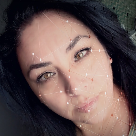 Profile Picture of Dalila Alvarez (@alvarezdali) on Poshmark