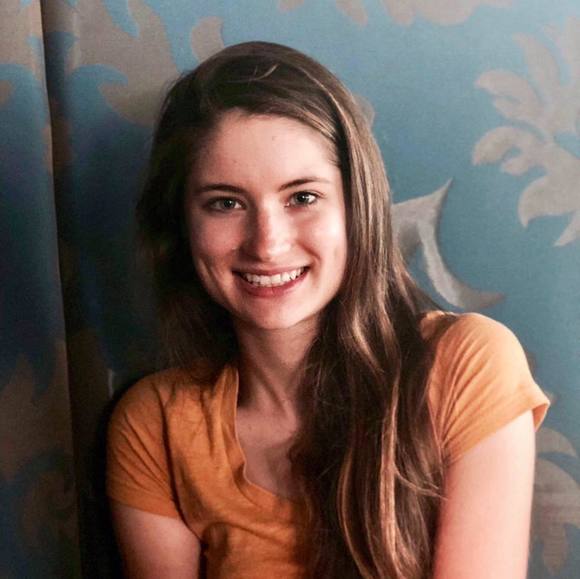 Profile Picture of Jill Jaycox (@jilljaycox) on Poshmark