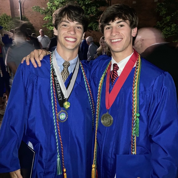 Profile Picture of Bo Webb (@bo_webb) on Poshmark