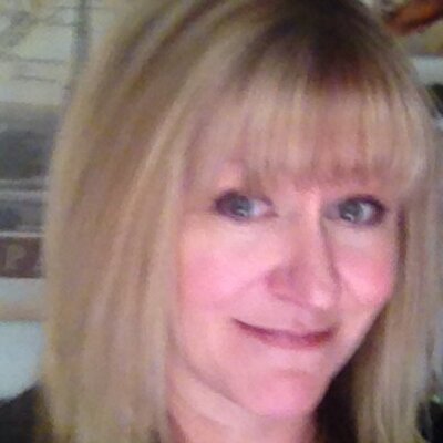 Profile Picture of Suzanne Best (@SuzanneMinet) on Twitter