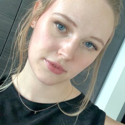 Profile Picture of 🌻👑 Princess Lo ~ 1.5K ~ 👑🌻 (@Princess_Lo_Ann) on Twitter