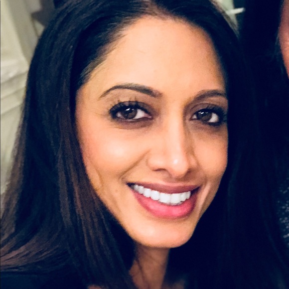 Profile Picture of Aarti Shevade (@alshevade) on Poshmark