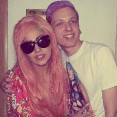 Profile Picture of Garnett Gibson (@garnettgibs) on Twitter