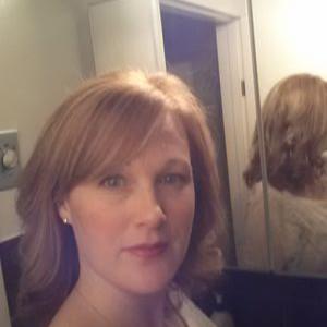 Profile Picture of Amy Pfaff (@irvinepfaff) on Twitter