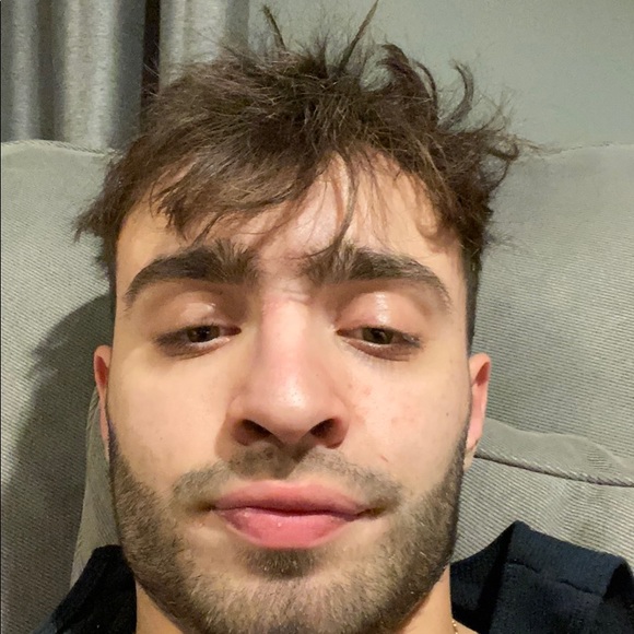 Profile Picture of Alex Starr (@alexstarr235) on Poshmark