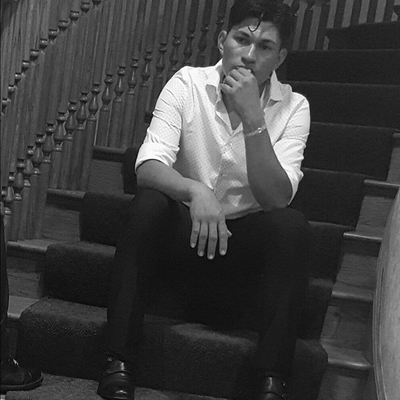 Profile Picture of Walter Campos (@wach10) on Poshmark