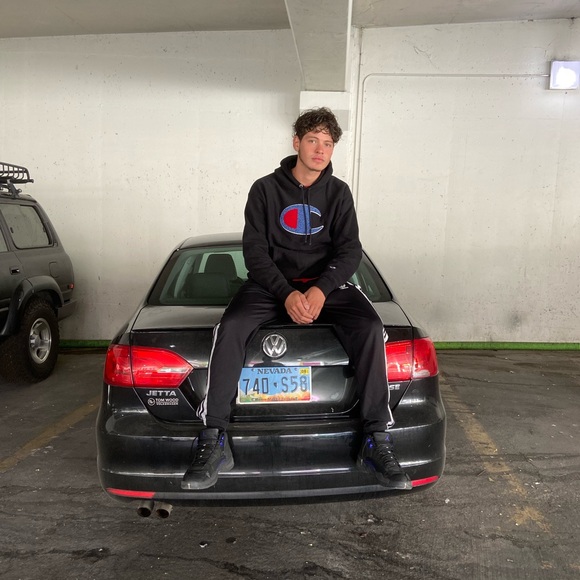 Profile Picture of Jose Hurtado (@josehurtado601) on Poshmark