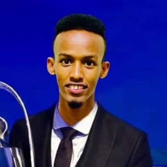 Profile Picture of Mohamud Yasin (@mohamudyasin) on Poshmark
