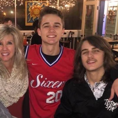 Profile Picture of Carson Beasley (@carsonbeasley27) on Twitter