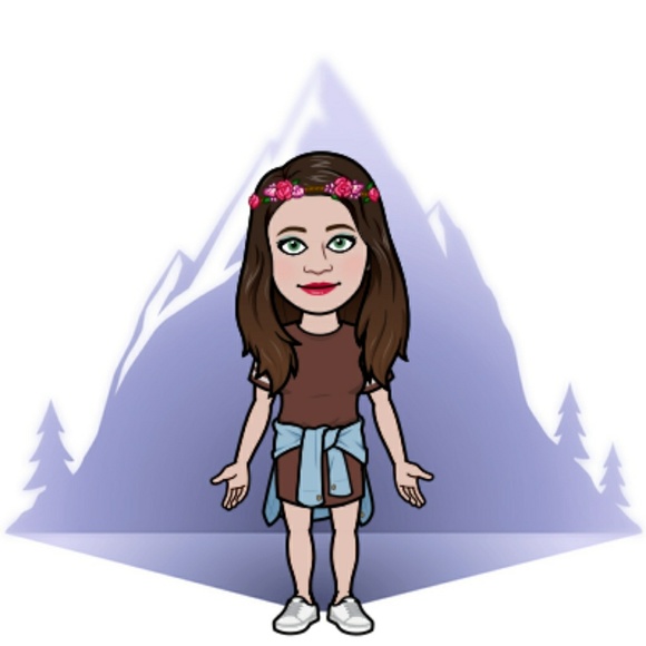 Profile Picture of Megan Jaeger (@jagmegsem) on Poshmark