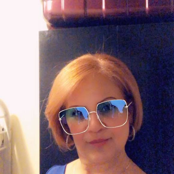 Profile Picture of Ada Diaz (@adalgisa8636) on Poshmark