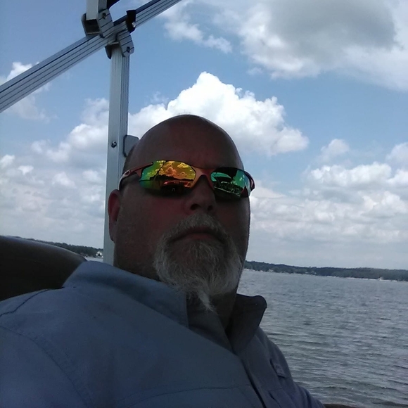 Profile Picture of Graham Armstrong (@grahamarmstrong) on Poshmark