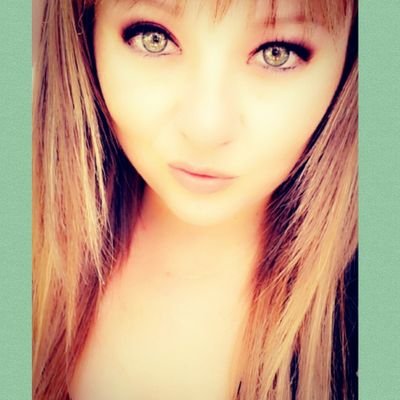 Profile Picture of Katie Schell (@Pr3cious83) on Twitter