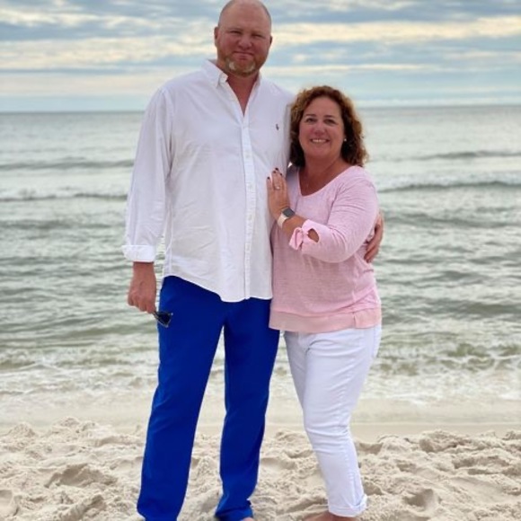 Profile Picture of Bradley Walburn (@bradwalburn) on Poshmark