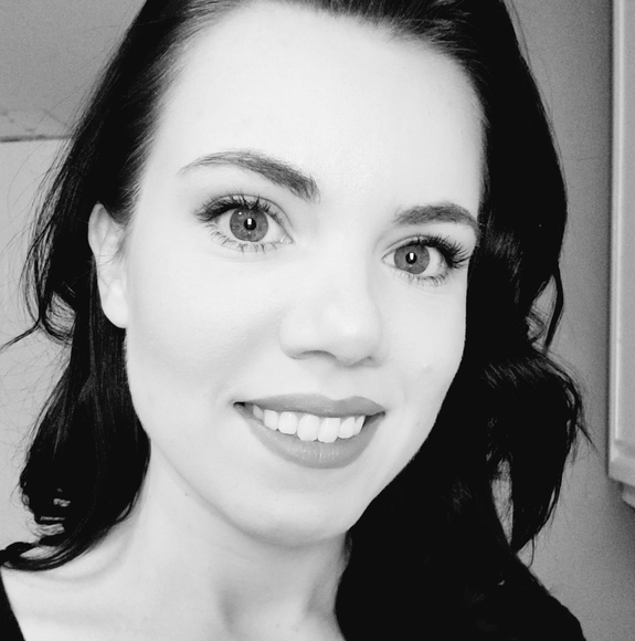 Profile Picture of Katrina Baum monk (@katrina_baum) on Poshmark