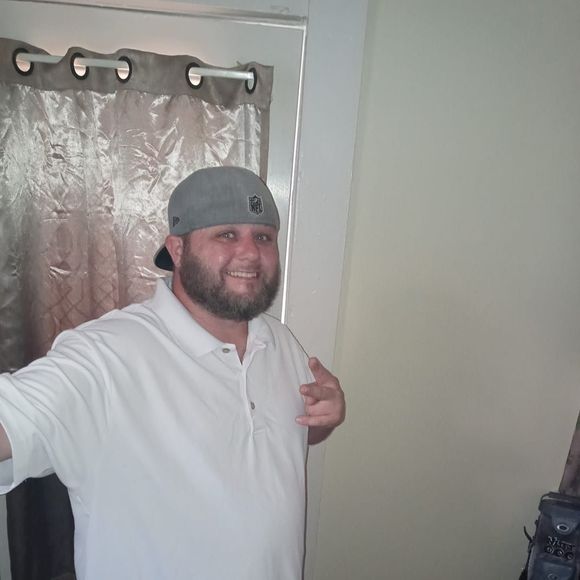Profile Picture of Jeffery Curnutt (@jefferycurnutt) on Poshmark