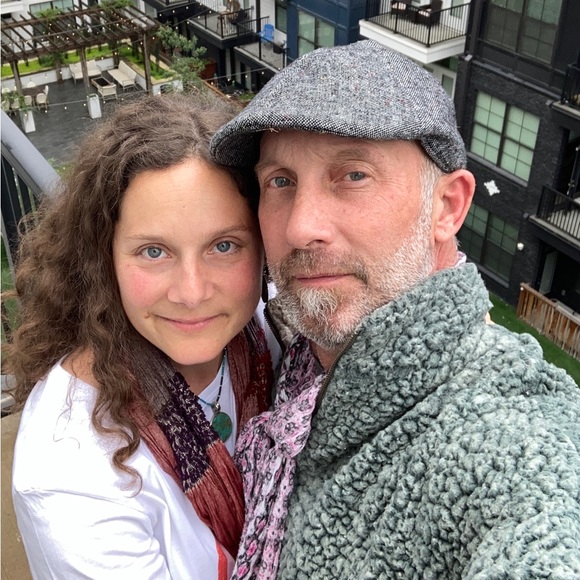 Profile Picture of René Dippolito (@loboyhermosa) on Poshmark