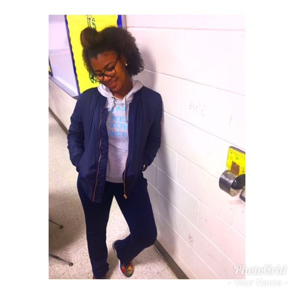 Profile Picture of Jasmine Stevenson (@jasmineeee3) on Poshmark