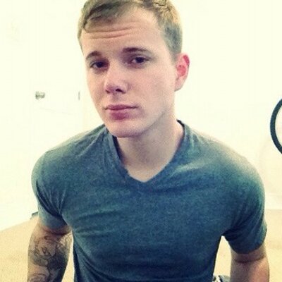 Profile Picture of Frederick Witt (@SmokeHerbOrDie) on Twitter