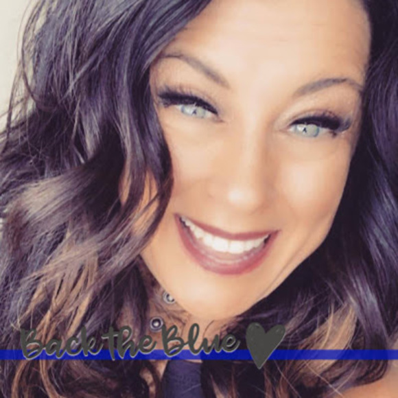 Profile Picture of Carla Piunti (@cpiunti) on Poshmark