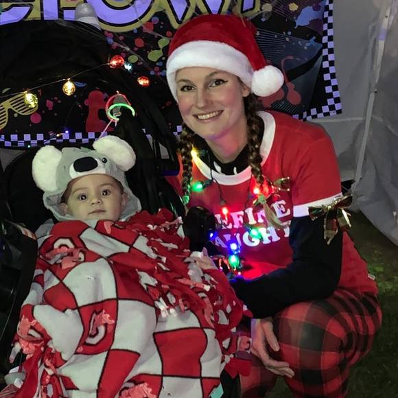 Profile Picture of Carrie Sielschott (@clsielschott) on Poshmark