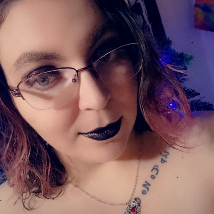 Profile Picture of Elizabeth Roark (@elizabethroark6) on Tiktok