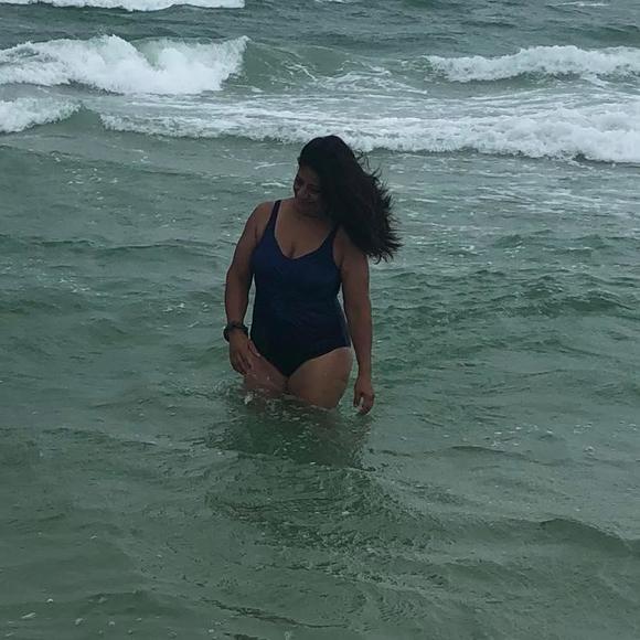 Profile Picture of Rocio Canales (@rocio20miami) on Poshmark